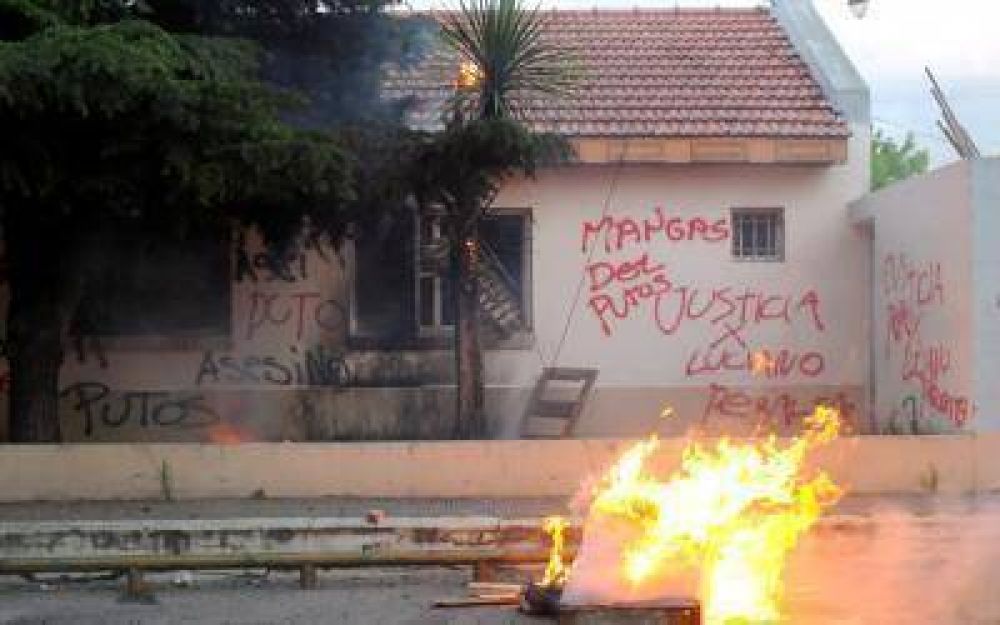 Incidentes en la Comisar�a en donde estuvo alojado Luciano Peralta