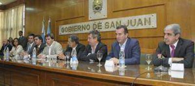 Importante cumbre de los gobernadores K en San Juan