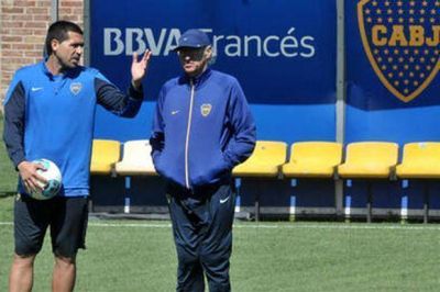 Juan Rom�n Riquelme se recuper� del cuadro febril y jugar� ante San Lorenzo