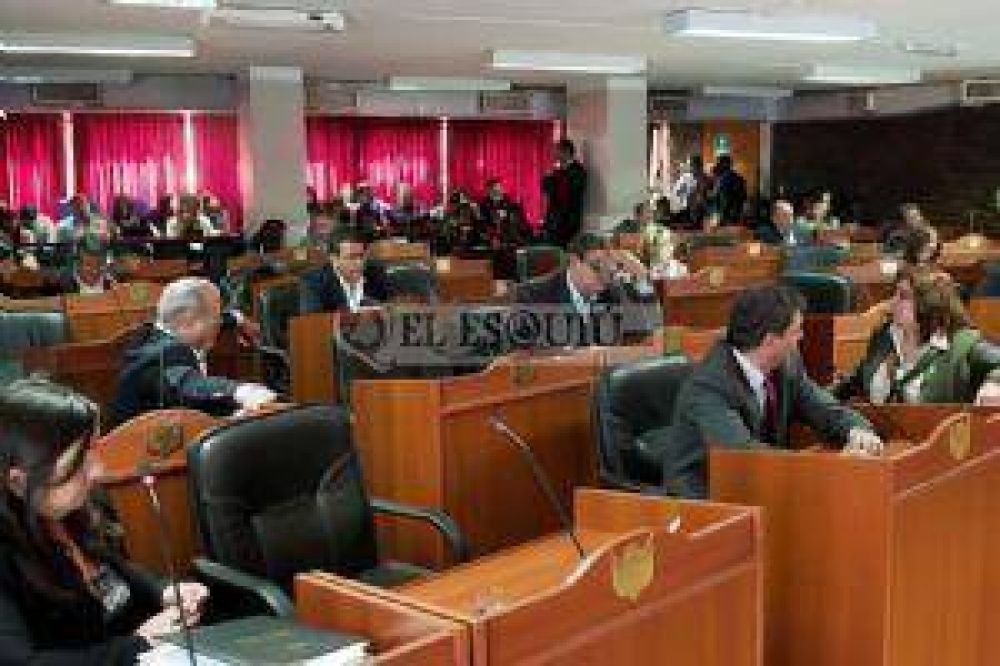El gobierno trabaja en las leyes econ�micas