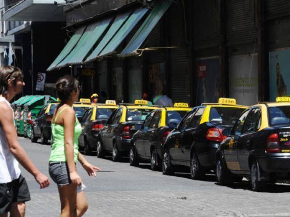 El municipio admite que la tarifa de taxis est� un 22 por ciento atrasada