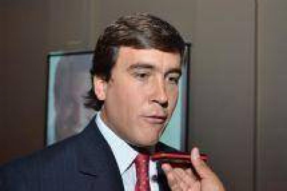 Mat�as Posadas: "Alfons�n nos transmiti� los mejores valores democr�ticos"