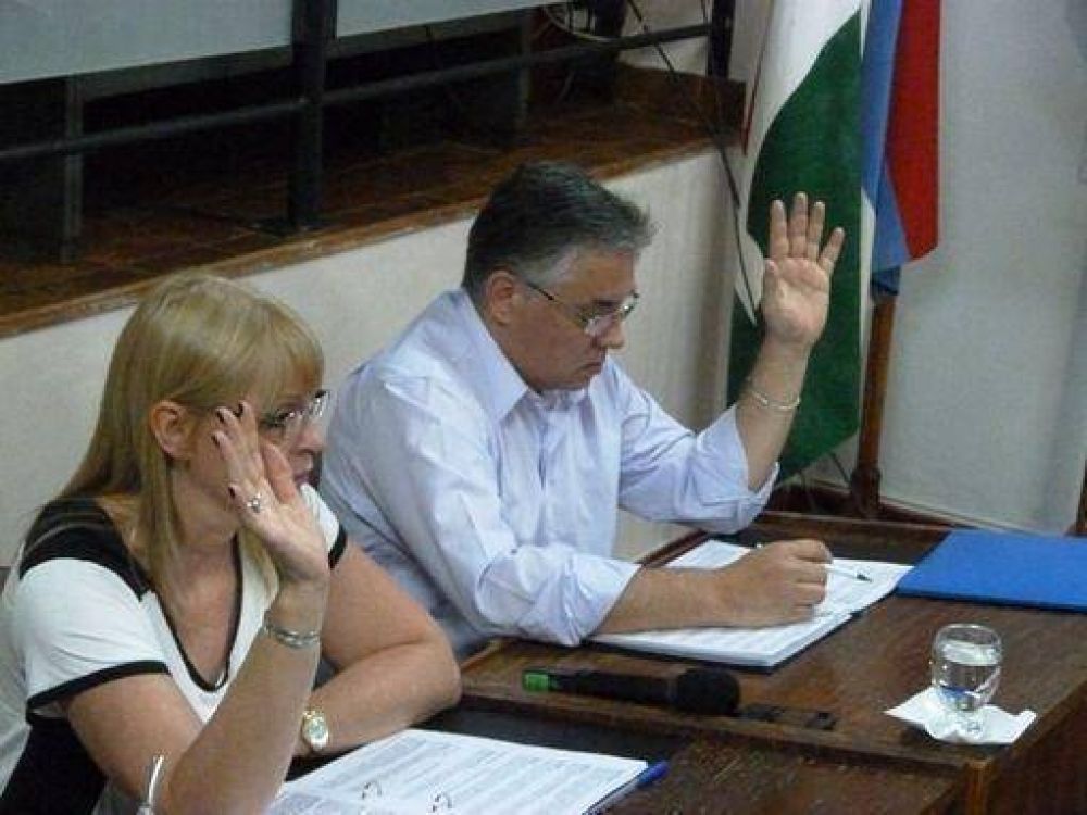 Ober� limit� a dos periodos el mandato del intendente 