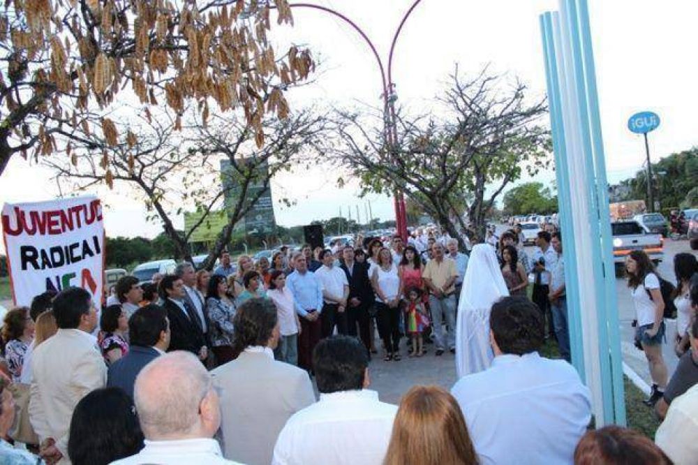 Homenaje multipartidario a la figura de Ral Ricardo Alfonsn