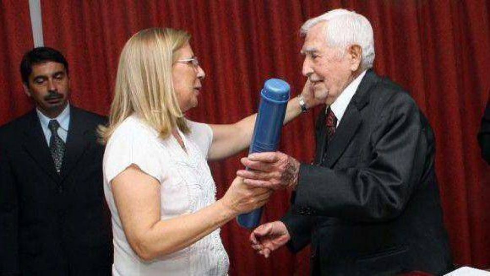 La UNT design� como Profesor Consulto a un prestigioso Ingeniero Agr�nomo