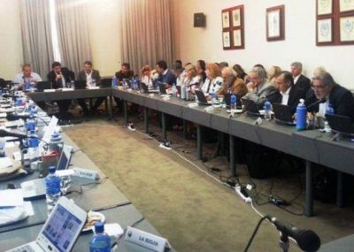 Educaci�n convocar� a los sindicatos para garantizar el inicio de clases