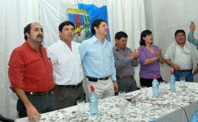 Nueva Dirigencia present� candidatos en El Carmen 