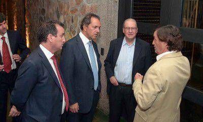 Ante el PJ local, Scioli se mostr� leal a Cristina y pidi� unidad para lo que viene