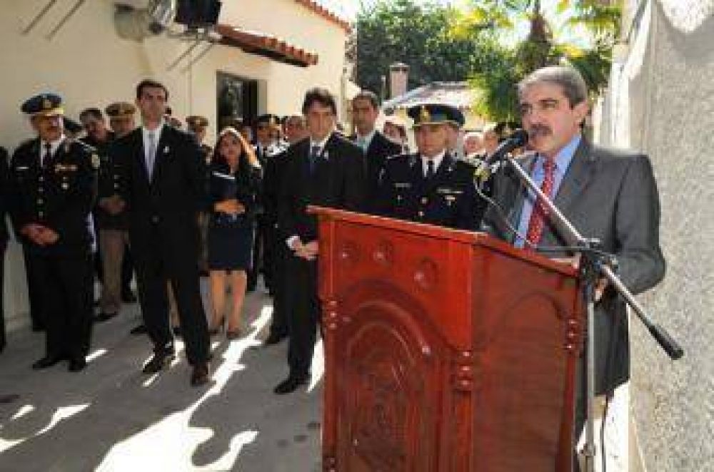 Inauguraron el Gabinete Cient�fico Policial m�s importante del interior del pa�s. 