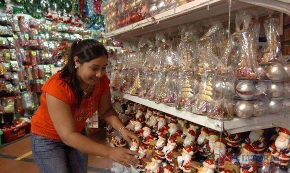 Con variedad de precios, los productos navide�os ganan espacio en las g�ndolas