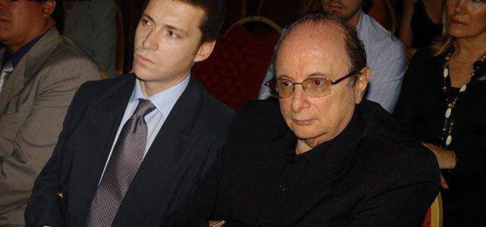 TODO FARSA: Quin "aplica la Ley delmedio" a Natalio Aides y a LT7 en Corrientes?	