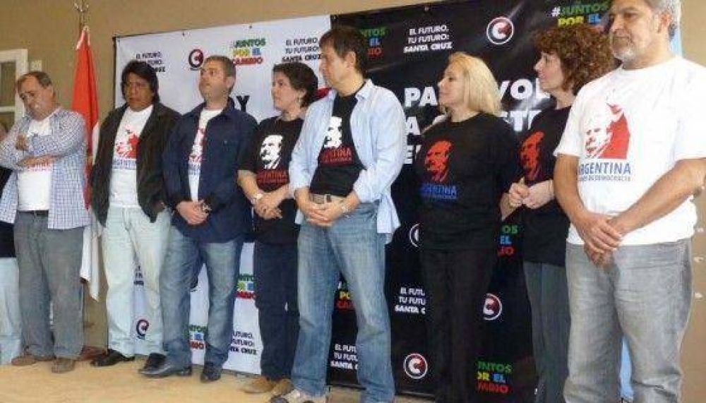 Costa y Uni�n para Vivir Mejor celebraron 30 a�os de democracia