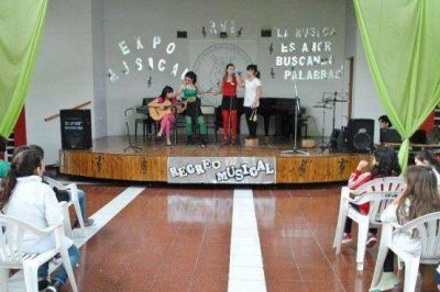 Comenz� la XVI Expomusical del Conservatorio de M�sica