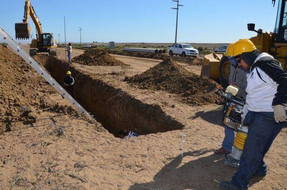 Comenzaron las excavaciones para el acueducto paralelo