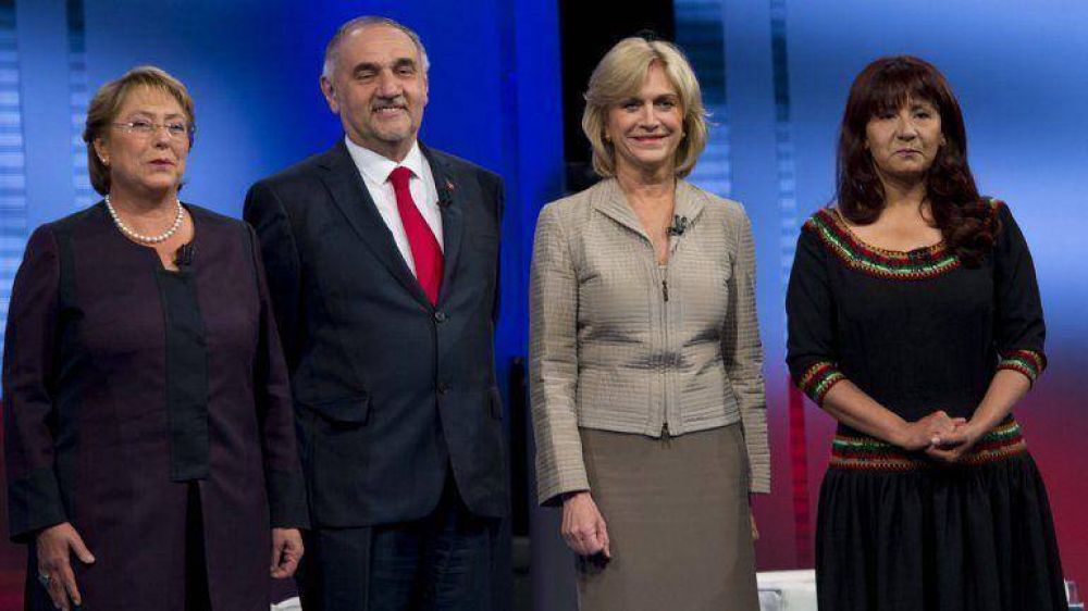 Evelyn Matthei atac� a Bachelet en el �ltimo debate previo a las elecciones en Chile