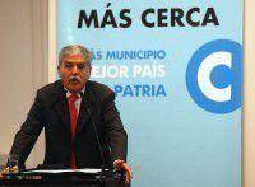 De Vido: �El proyecto minero Pascua Lama contin�a en marcha�