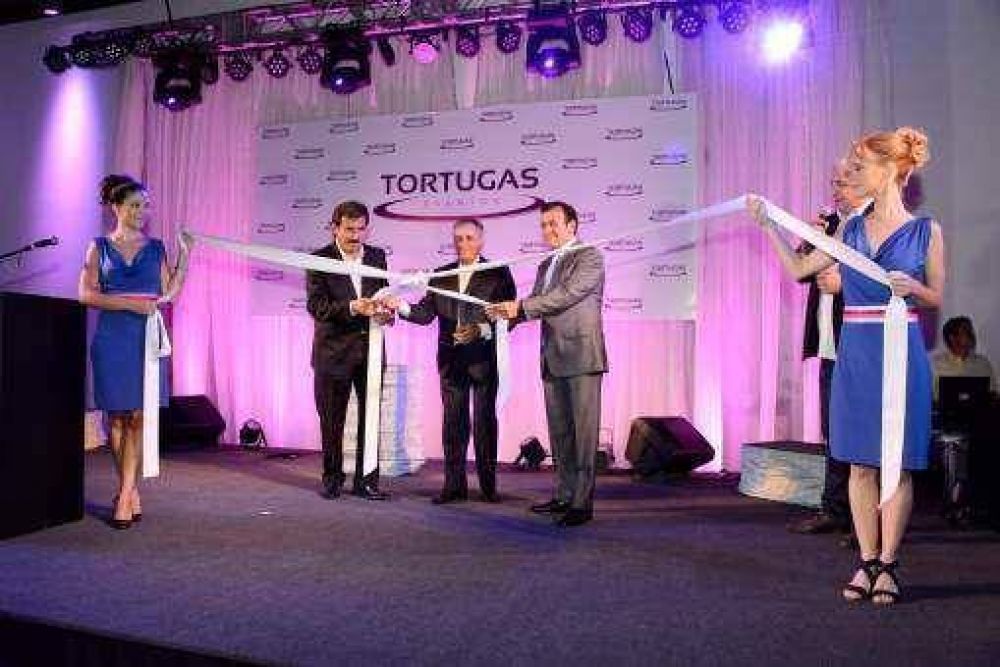 Cariglino estuvo presente en la inauguracin de Tortugas Eventos