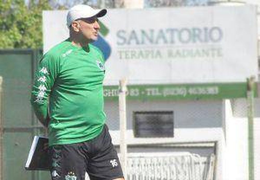 Marcelo Fuentes se hizo cargo ayer de la conducci�n t�cnica de Sarmiento