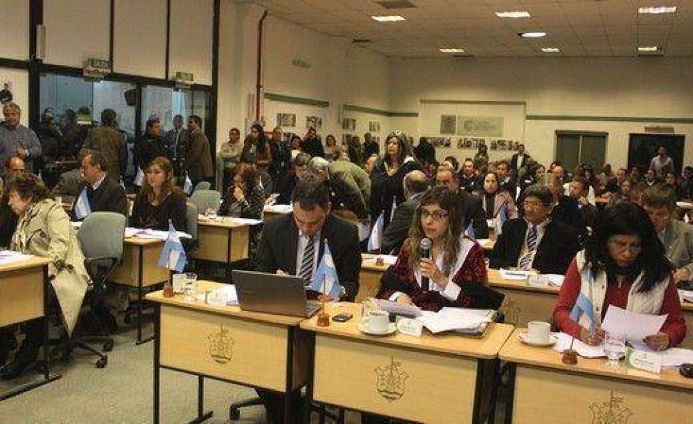 El Inmobiliario municipal subir� hasta un 32,5% y se prev� emisi�n de m�s deuda
