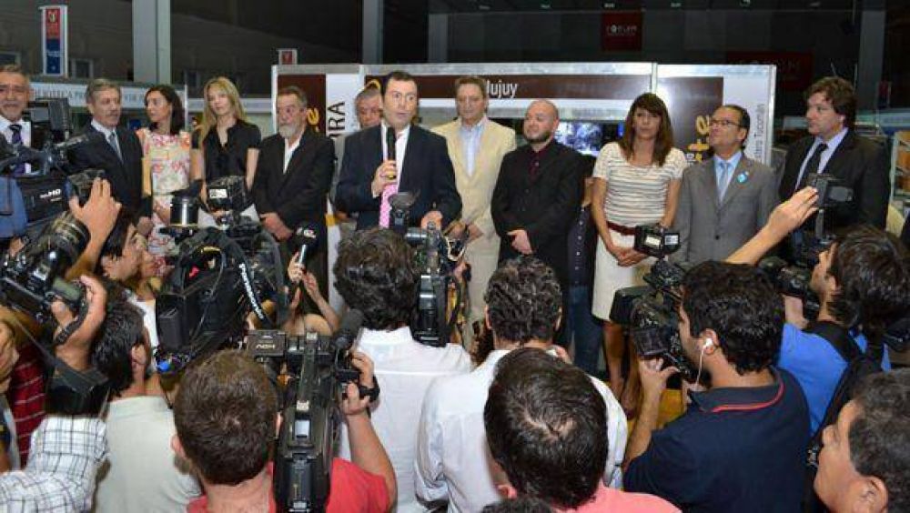 Qued� inaugurada la IV edici�n de la Feria del Libro