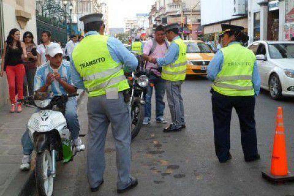 Campa�a �Con casco s� vas�: se profundizan los controles en la circulaci�n de motoveh�culos