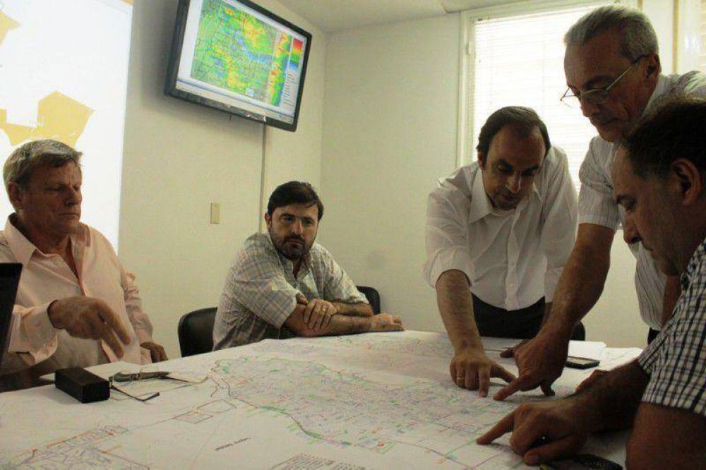 El Municipio santafesino intensific� las tareas de limpieza ante posibles lluvias intensas