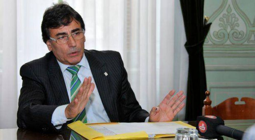 El massismo "apura" y aclara que "no ser�n parte de ning�n impuestazo"