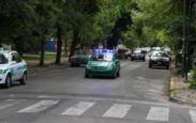 La Plata: Medio centenar de m�viles patrullan preventivamente por alerta de tormentas