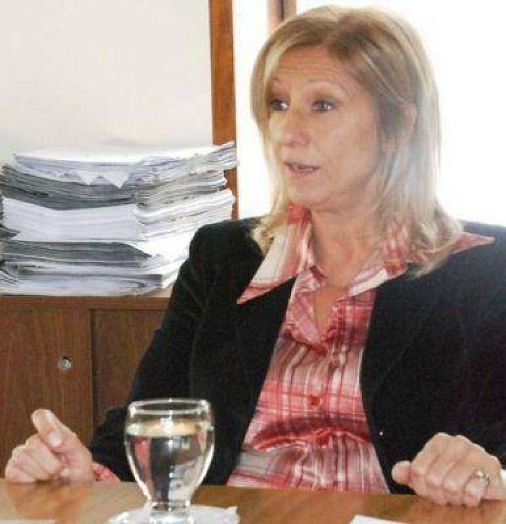 La jueza Rapossi renunci� a su cargo y eval�an si le aceptan esa decisi�n