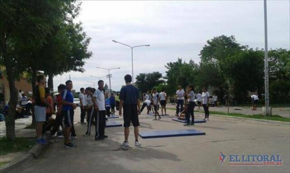 Profesores de Educaci�n F�sica salieron a reclamar contra concurso de cargos