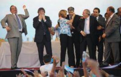 La fiesta de Alperovich y Boudou