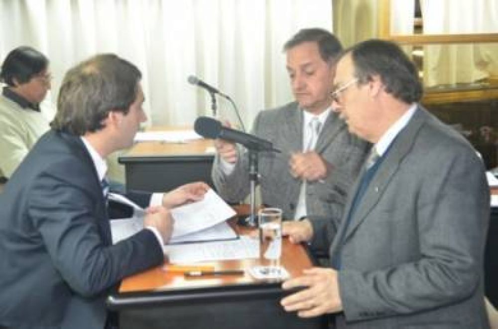 Ingres� al concejo el proyecto de presupuesto para 2014