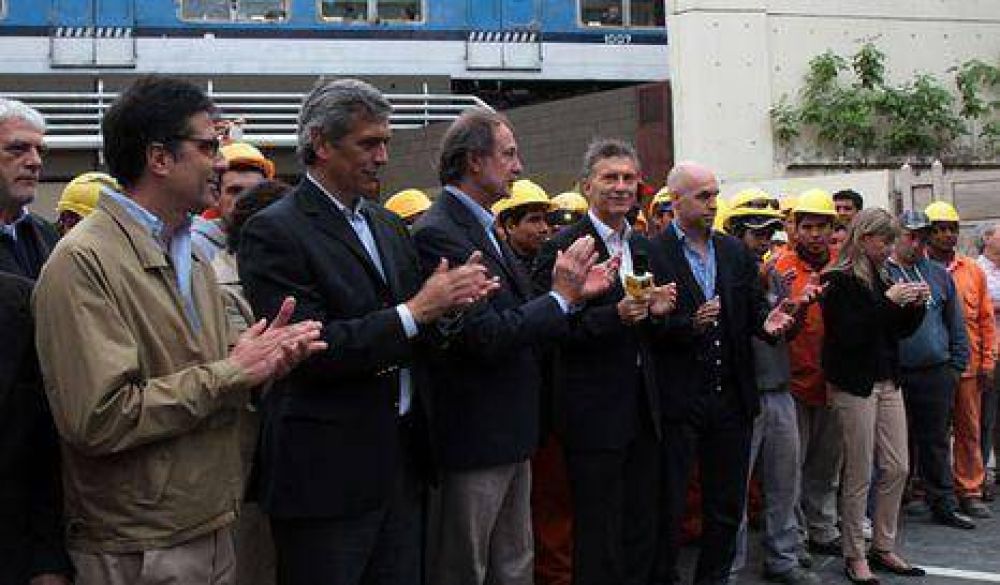 Belgrano: Macri inaugur� paso bajo nivel