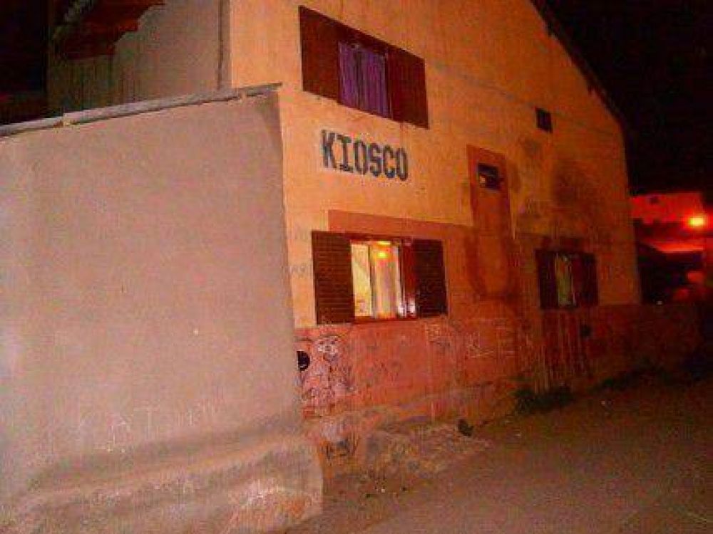 Allanan vivienda denunciada por venta de bebidas alcoh�licas