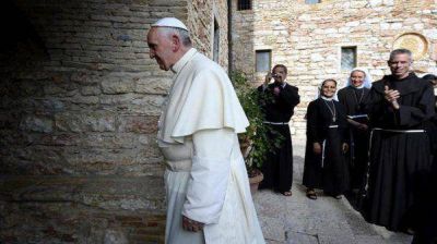 Francisco celebrar� una misa en el cementerio de Roma