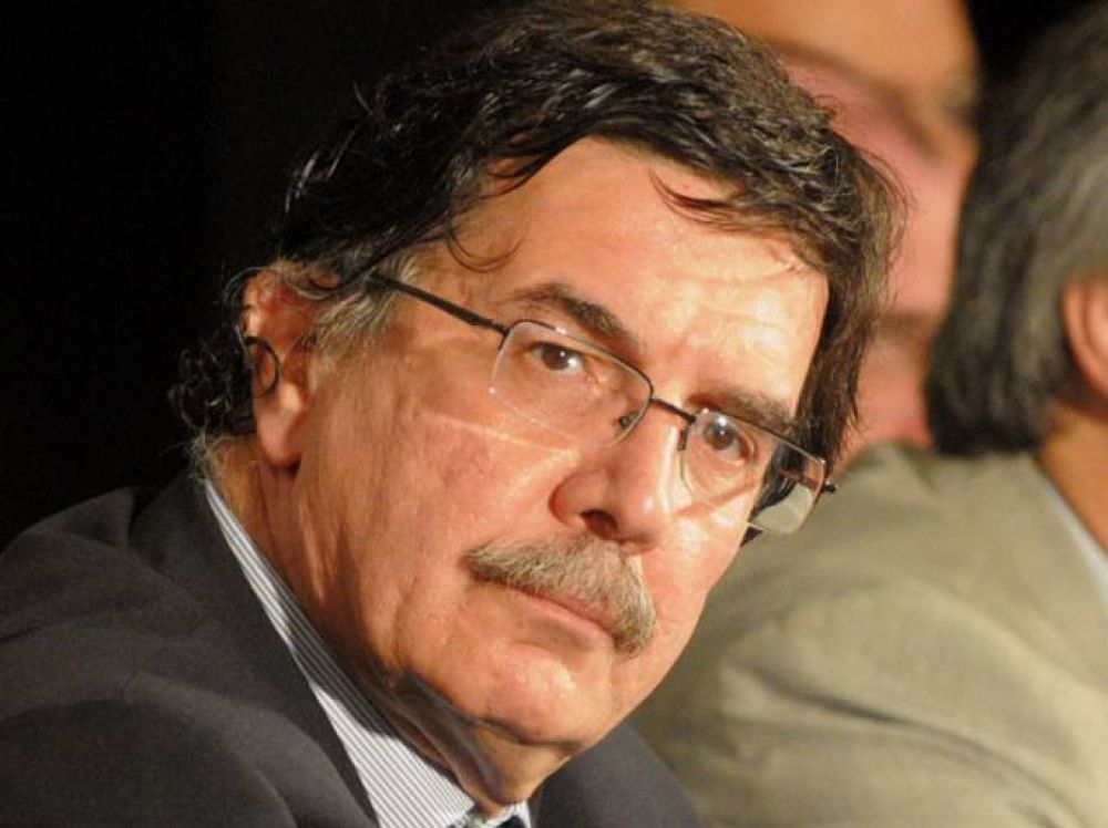 Sileoni, Paredi, las clases en febrero, y la s�bana corta.