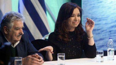 Mujica acusa a Argentina de "hacer a�icos" el Mercosur