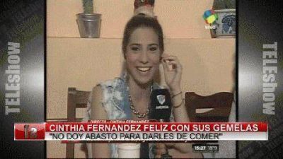 Cinthia Fern�ndez: "Tengo miedo de aplastar a mis hijas con mis lolas"