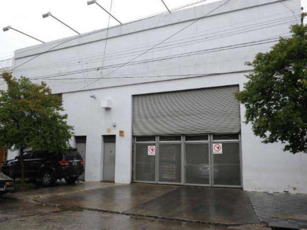 Robaron un mill�n 800 mil pesos de la caja fuerte de una distribuidora en zona oeste