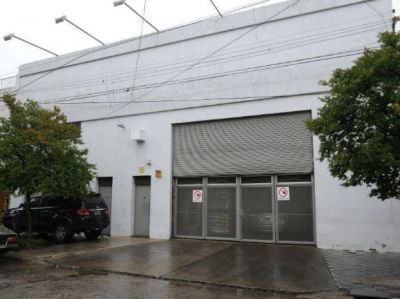 Robaron un mill�n 800 mil pesos de la caja fuerte de una distribuidora en zona oeste