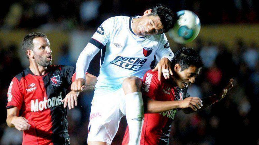 Dos goles de Trezeguet le dieron el empate a Newell's ante Col�n