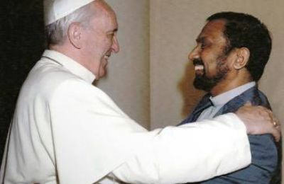 El padre Ignacio subi� las fotos de su encuentro con el Papa Francisco al Facebook de Natividad del Se�or
