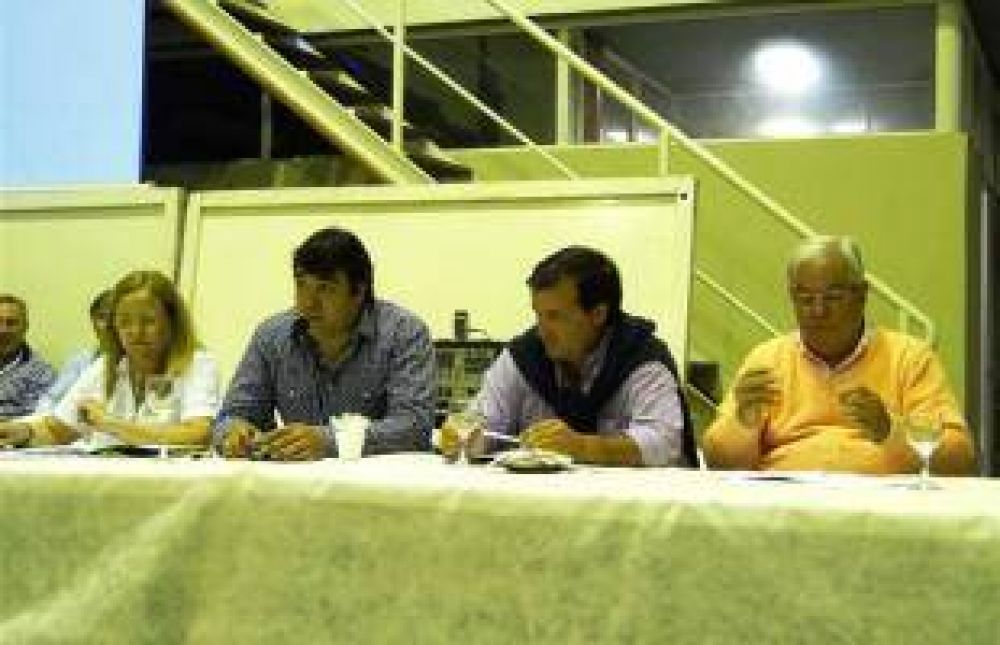Pablo Peralta renov� mandato como Presidente de Coopser