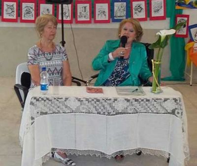 Martha Rocha present� su libro 'Los p�jaros de oro y otros cuentos' 