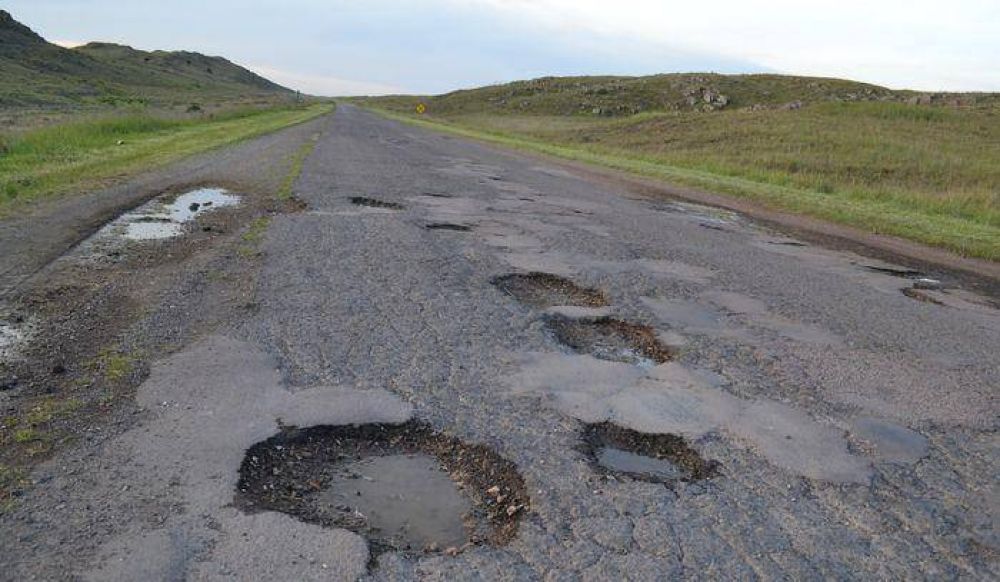 El p�simo estado de la Ruta 76 convierte en una odisea la llegada a Sierra de la Ventana	