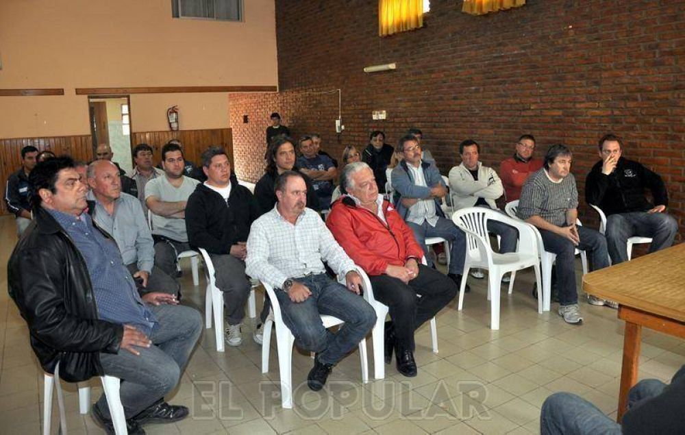 Ministerio de Trabajo: seguir�n con las medidas y pedir�n reunirse con Cuartango