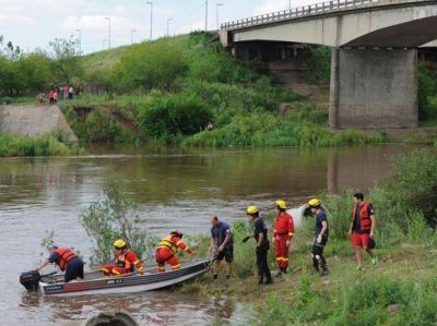 Ecos de la tormenta: intensa b�squeda de un abuelo y su nieto en el Saladillo