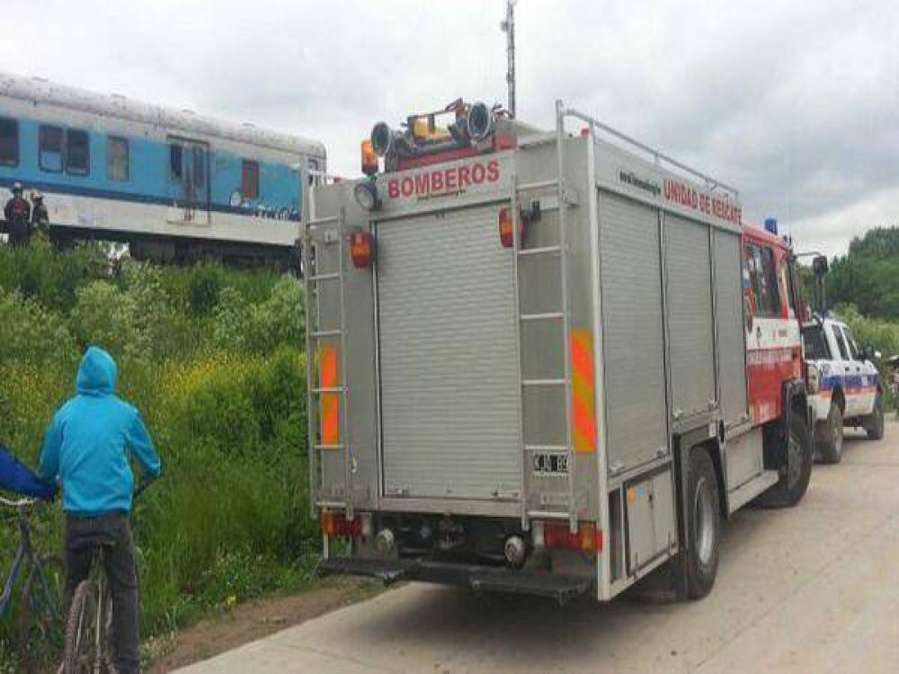 Tr�gico: Muere mujer atropellada por el tren del Ferrocarril Mitre