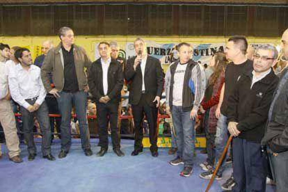 Ferraresi particip de la exhibicin del Boxeo Argentino en el Gatica