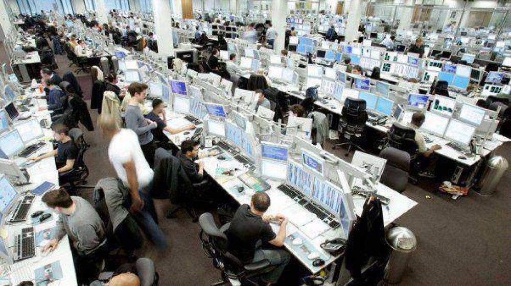 Tras una tragedia, un banco dar� franco los domingos a los j�venes
